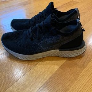Nike Epic React Flyknit Sneakers